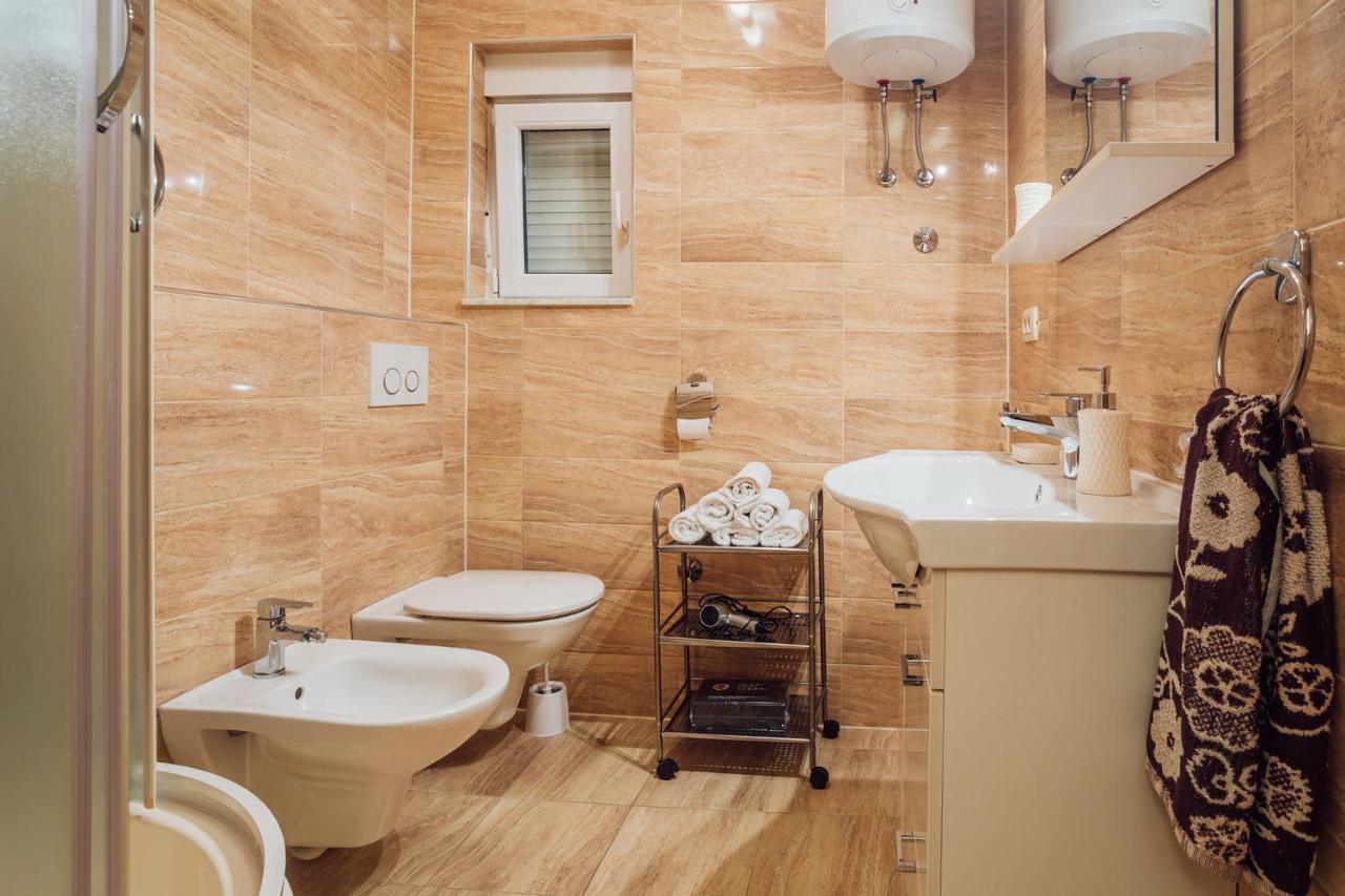 Apartments Essentia Podstrana Ngoại thất bức ảnh