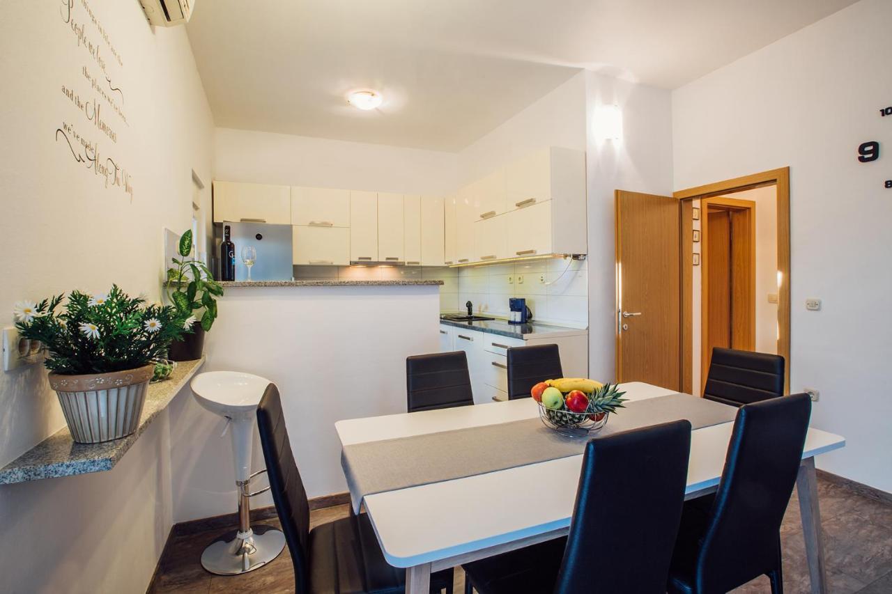 Apartments Essentia Podstrana Ngoại thất bức ảnh