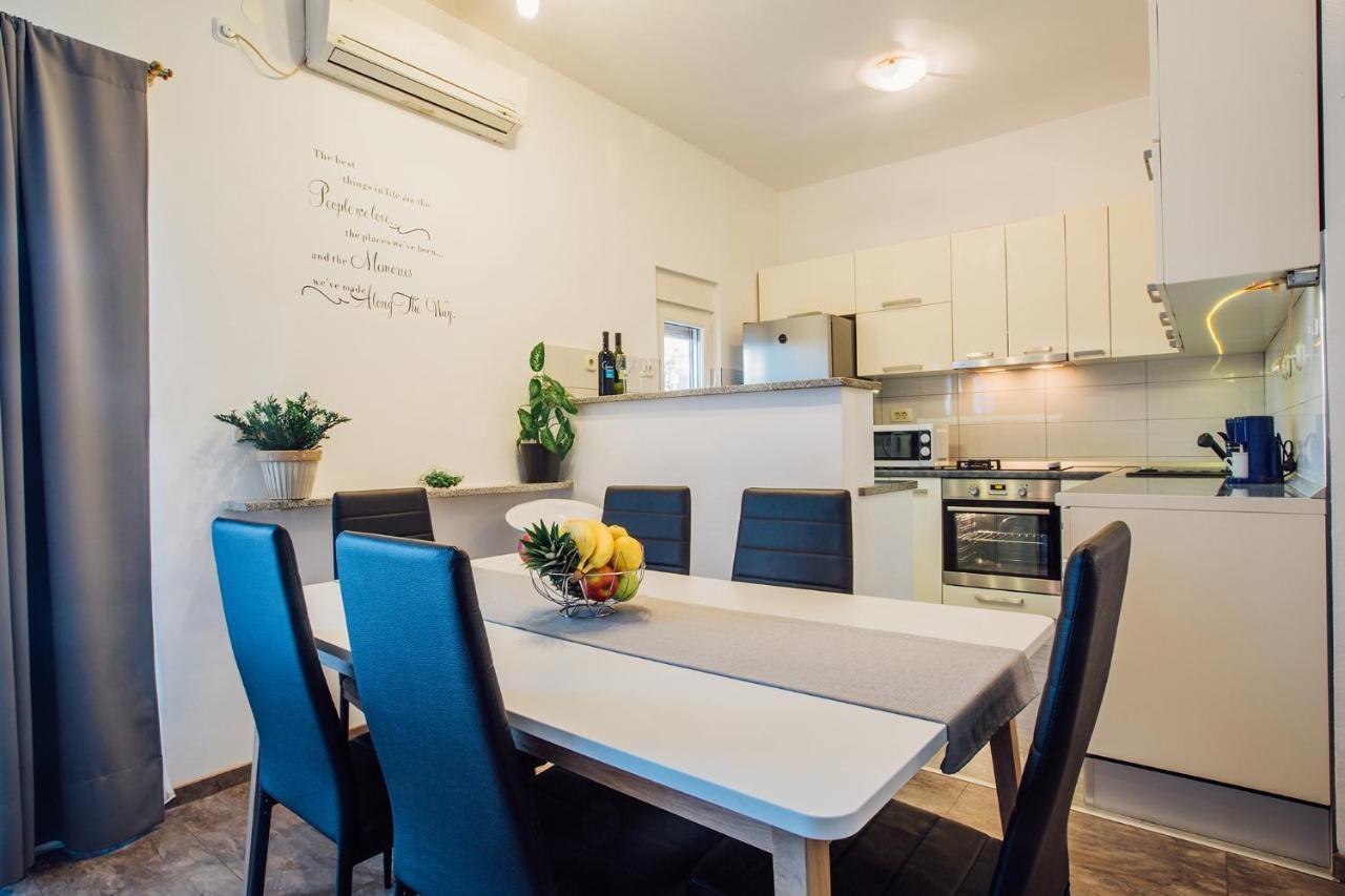 Apartments Essentia Podstrana Ngoại thất bức ảnh